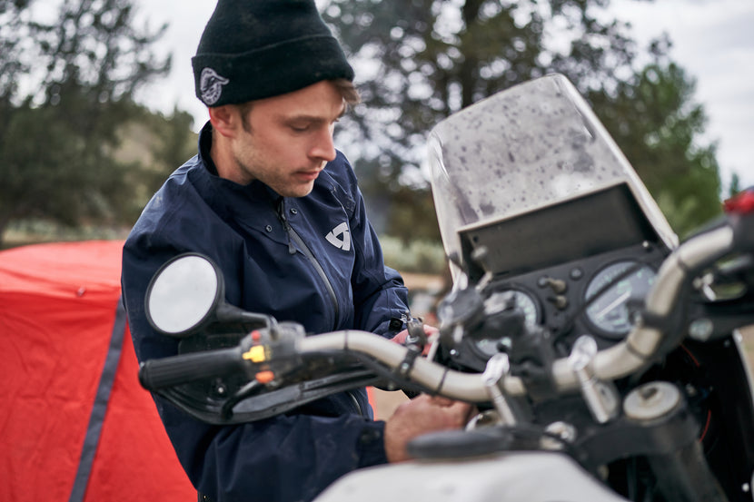 REV'IT! Defender 3 GTX Jacket  **Clearance** – lifestyle image 2