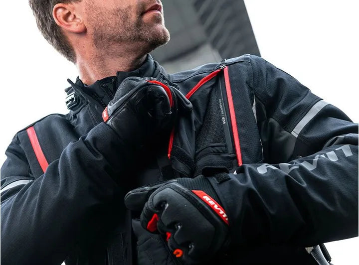 REV'IT! Horizon 3 H2O Jacket – lifestyle image 3