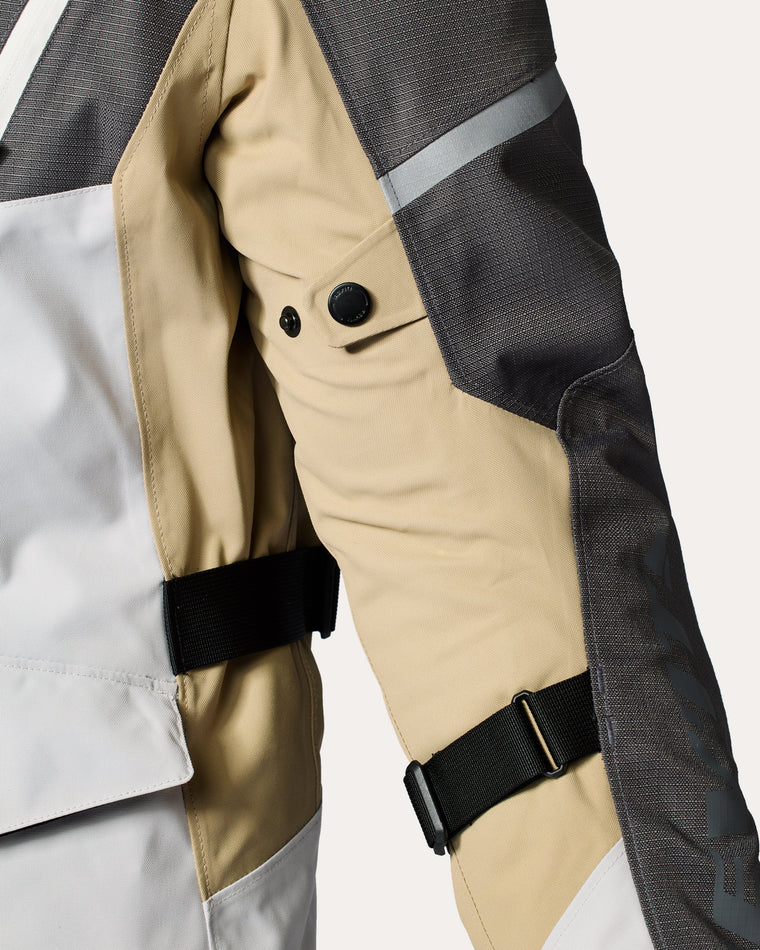 Adjustable sleeves
