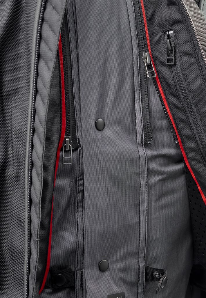 Detachable hydratex liner