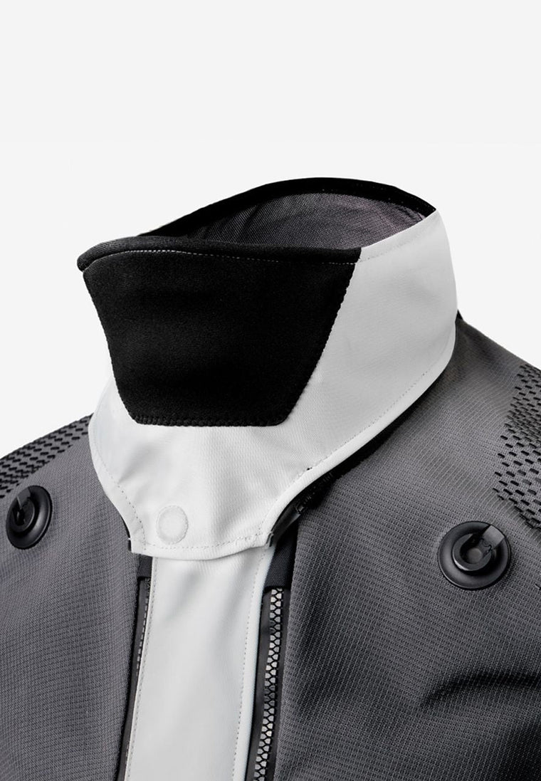 Detachable storm collar