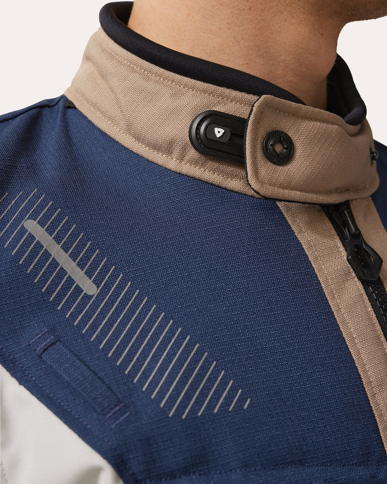 Flexisnap at collar