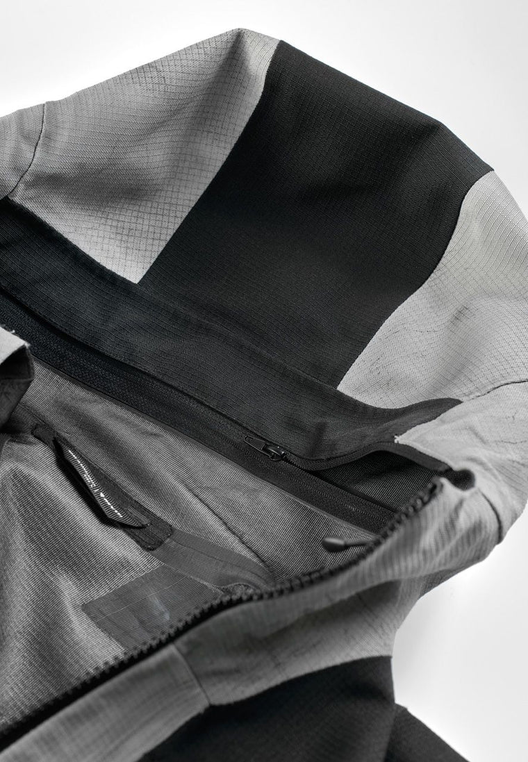Foldable hood