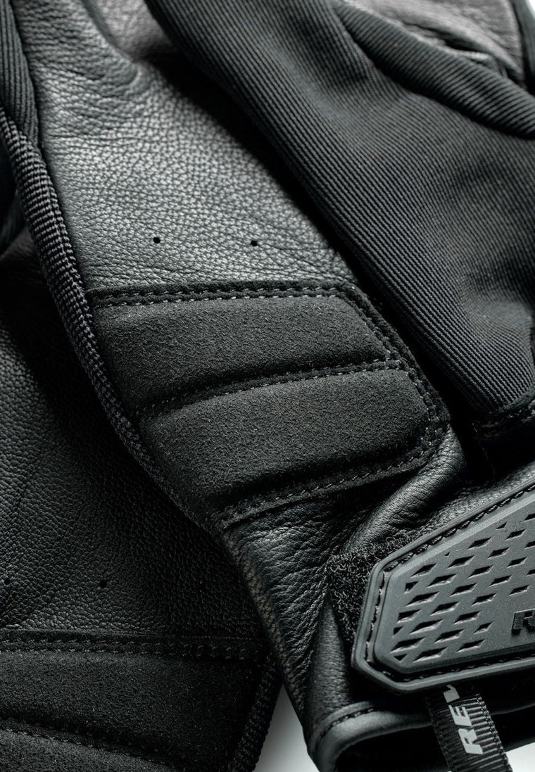OrthoLite® UltraLite comfort foam at palm