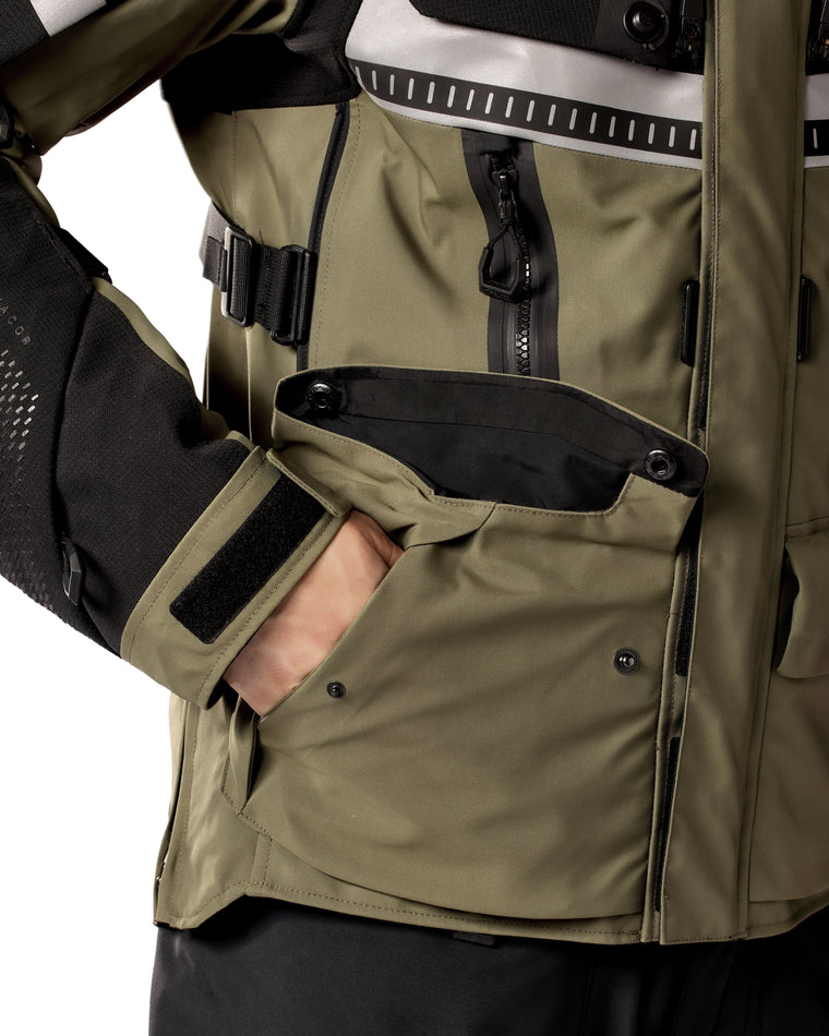 Stash and hand warmer pockets at waist