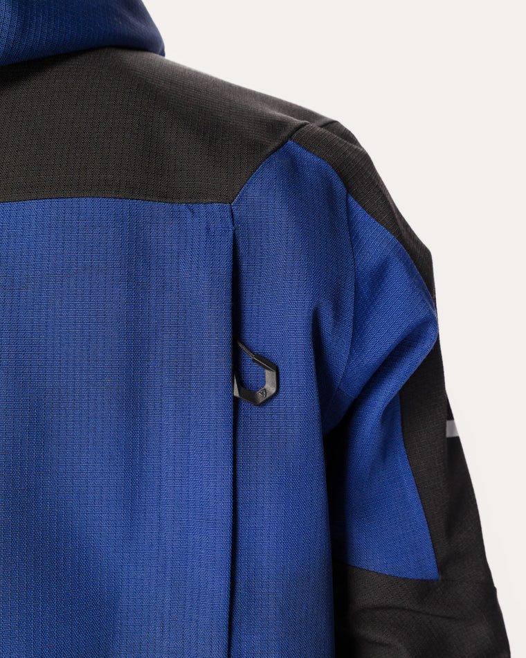 Ventilation zipper at upper back